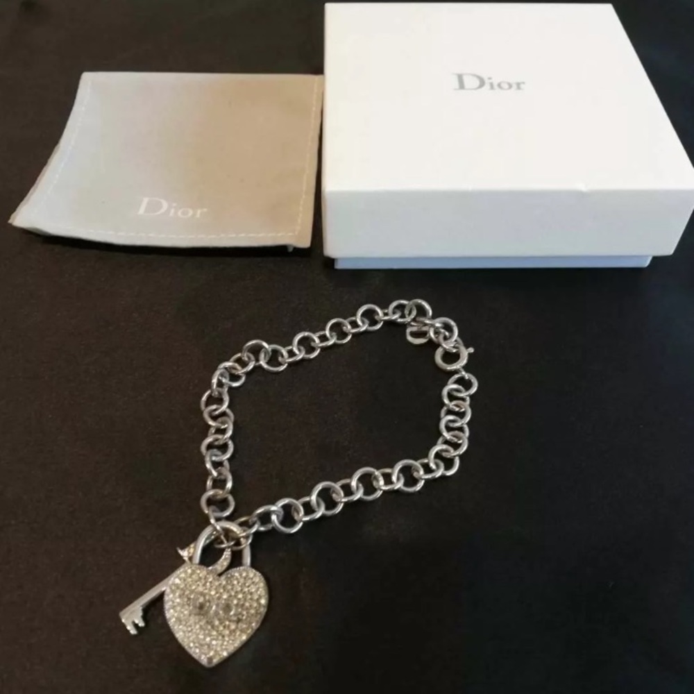 Dior Silver Rhinestone Heart Key Charm Bracelet - Picture 1 of 9